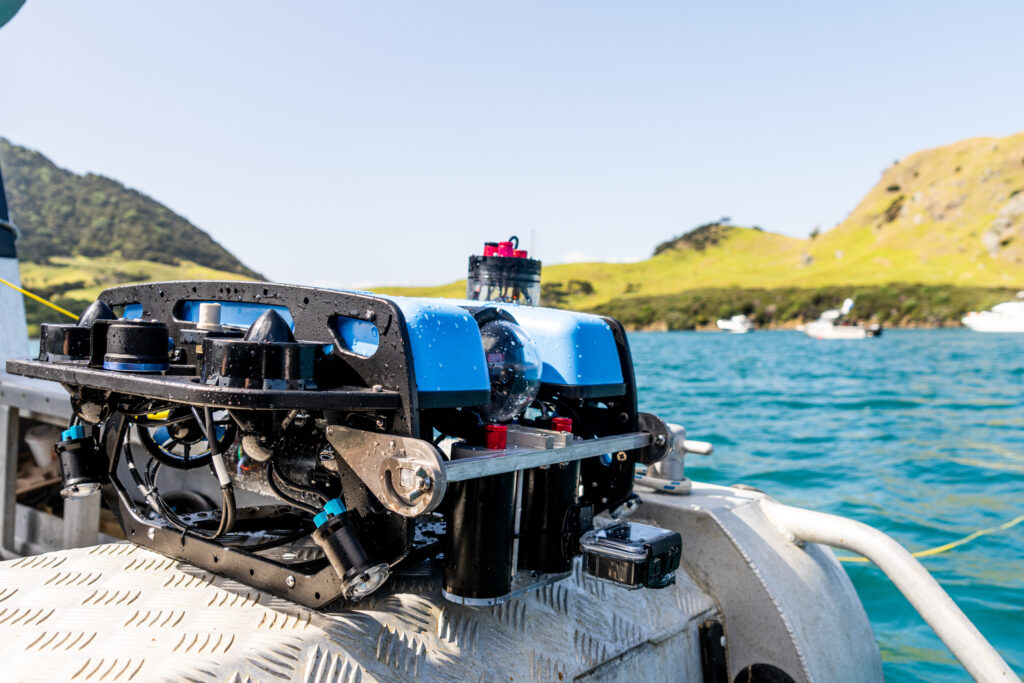 A BlueROV2 equipped with several additional WTEs, designed to survey scallop populations with AI!
